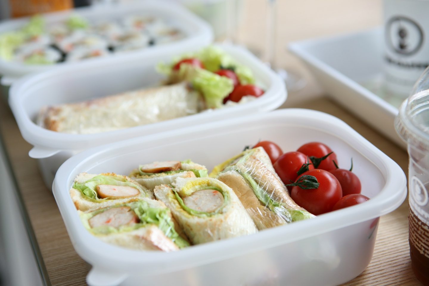 lunch box food to go to help save money 
