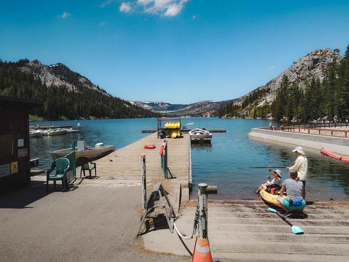 water-taxi-lower-echo-lake-south-lake-tahoe-free-things-to-wewanderlustco-blog