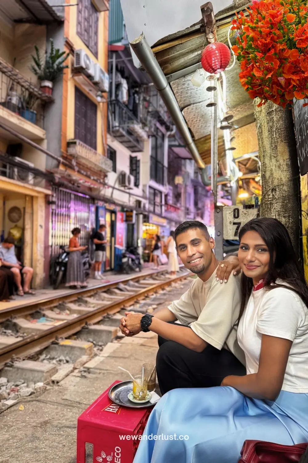 train street hanoi