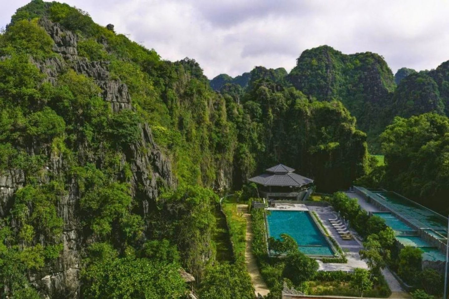 best hotels in ninh binh